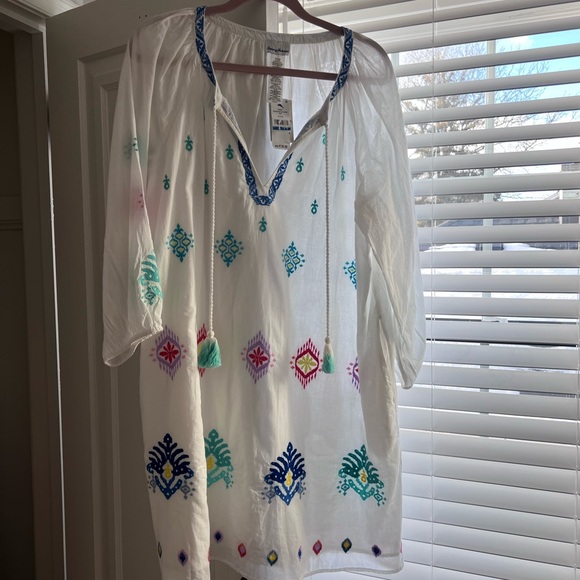 Tommy Bahama embroidered white tunic cover-up with pockets - Picture 4 of 7